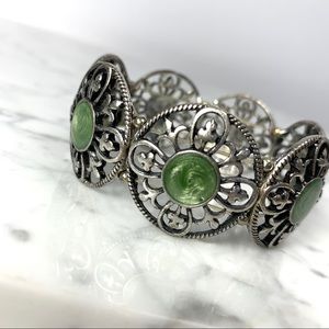 Fashion Jewelry • Stretch Silver Filigree Bracelet